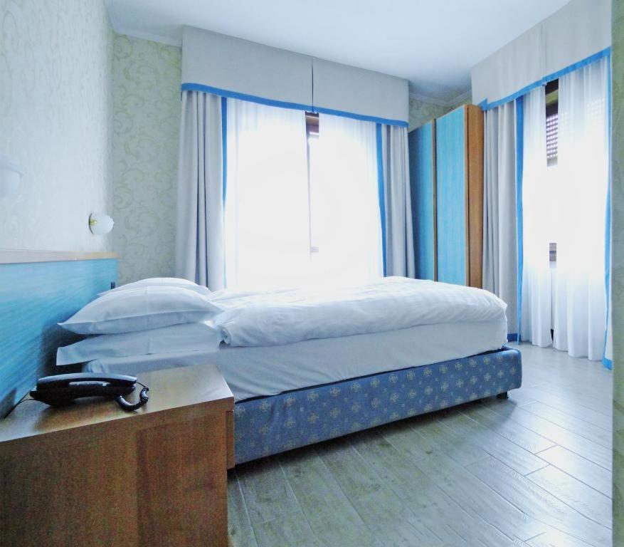 Hotel Sole - Limone Limone sul Garda Quarto foto